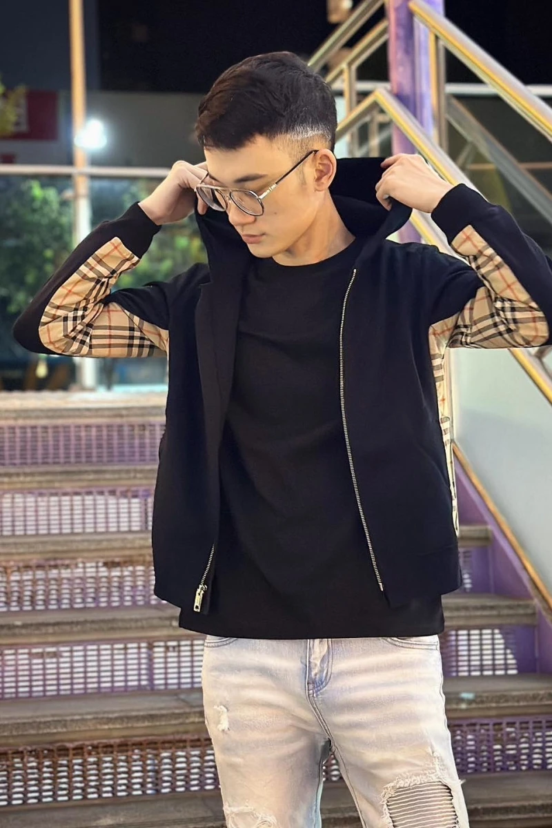 Burberry青年Vintage連帽外套『二樓國際精品』