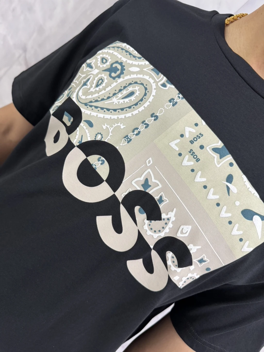 BOSS變形蟲LOGO字『二樓國際精品』