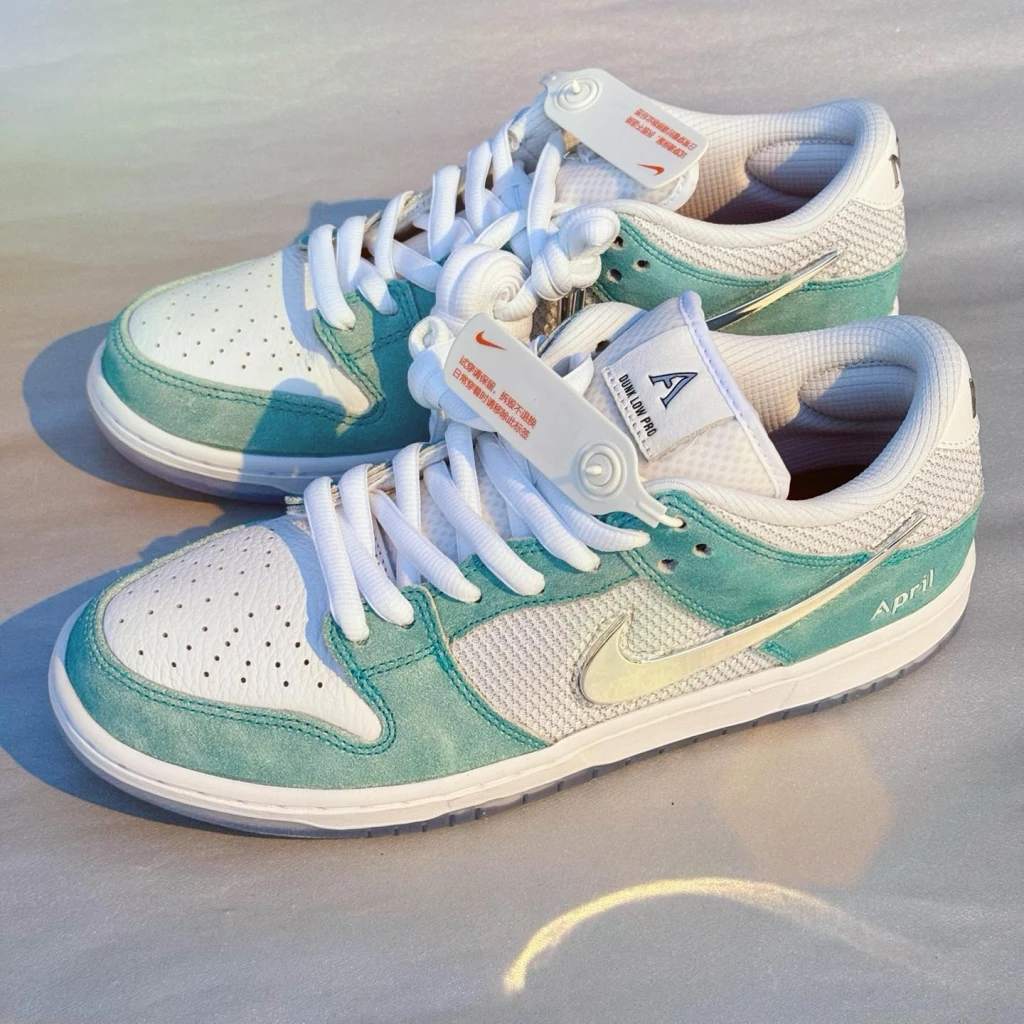 Nike SB x April Skateboards Dunk『二樓國際精品』