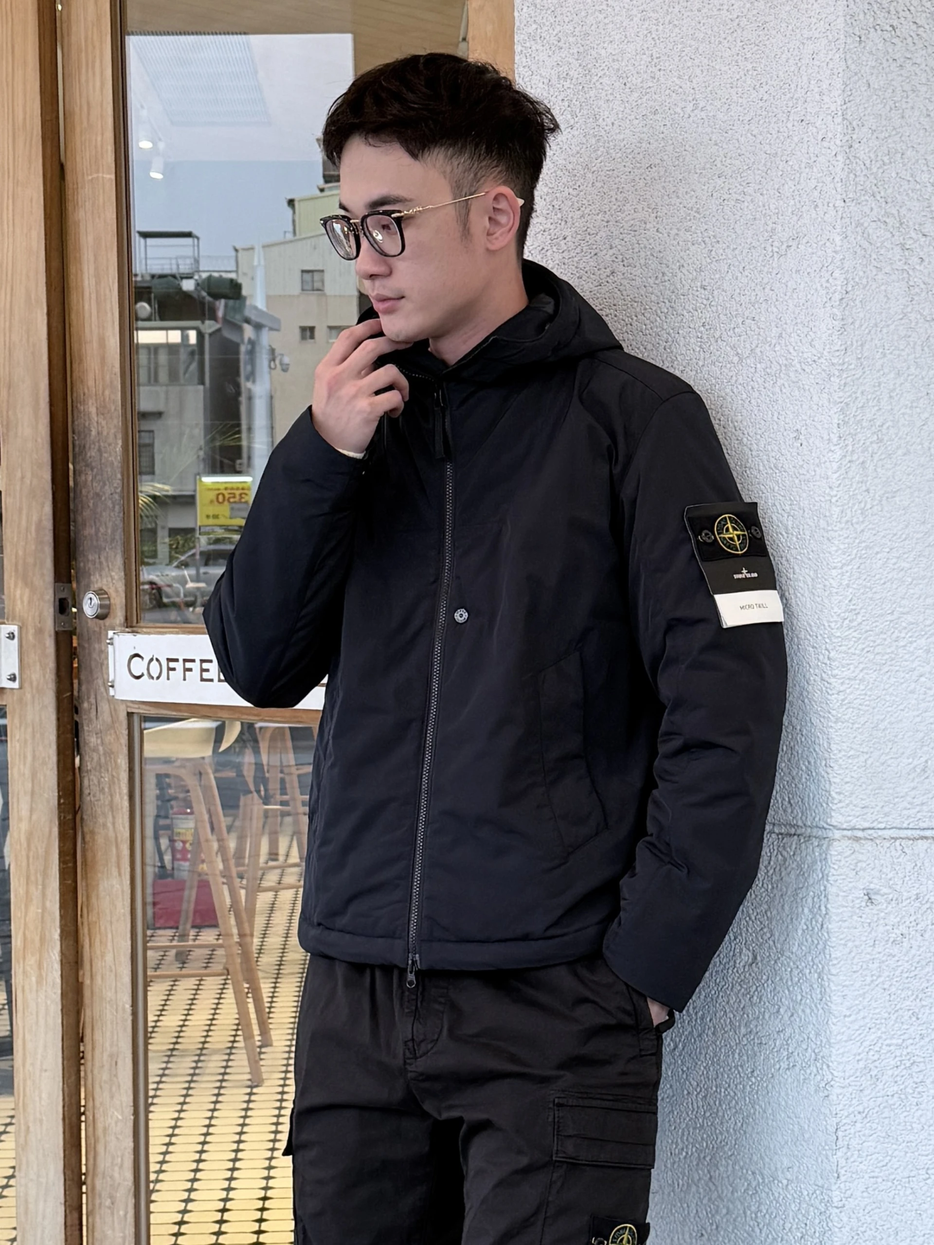 Stone Island 羅盤臂章吊牌防風外套(深藍)