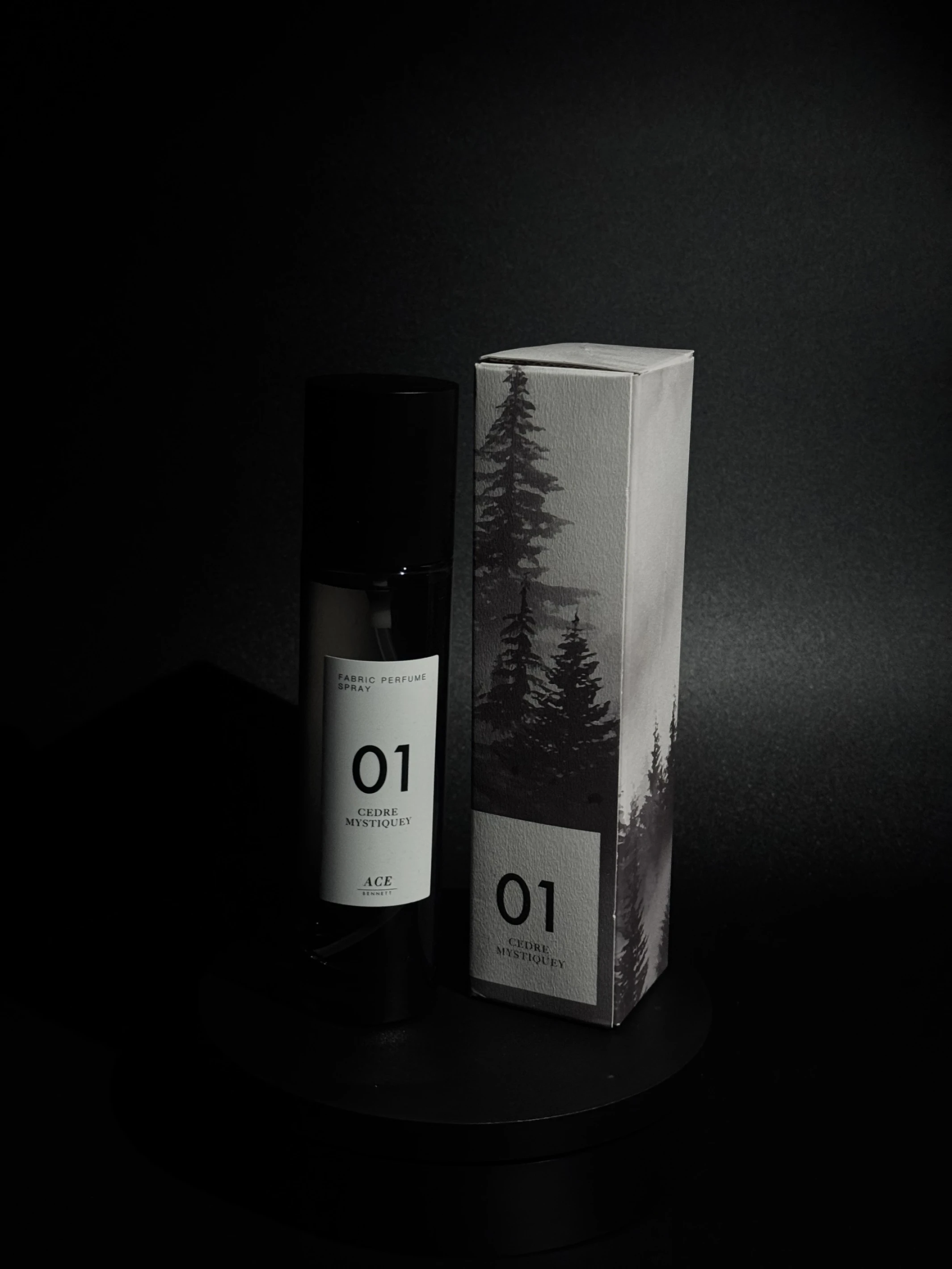 【ACE BENNETT】 01款 · 神秘雪松織物香氛(100ml)