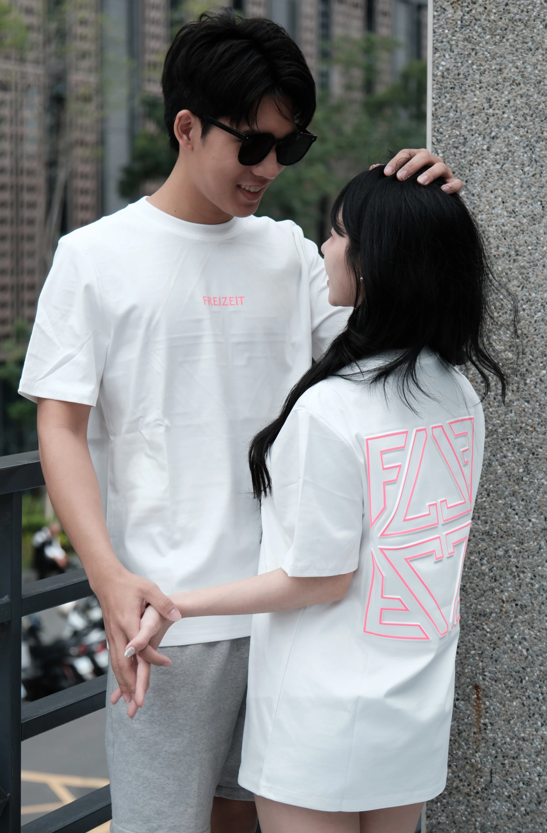 【Freizeit費瑞特】反光造型Logo｜上衣(白)