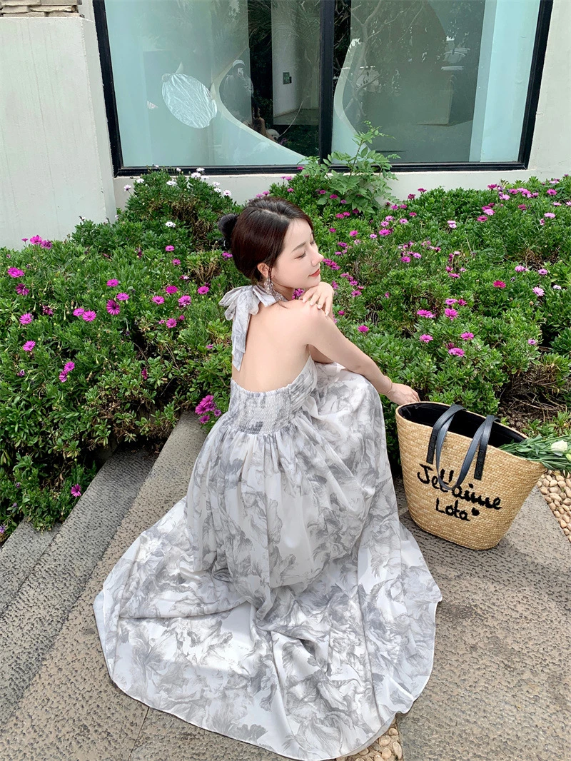 白底潑墨掛脖美背洋裝
