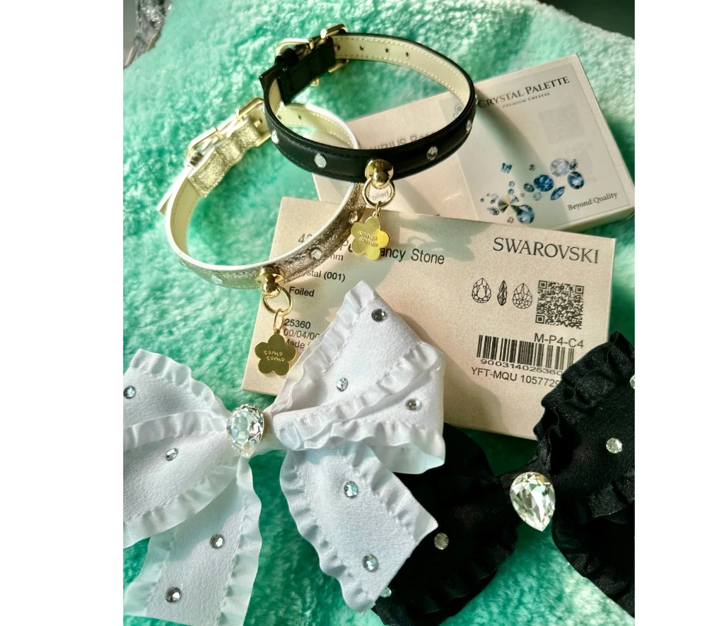 【COMOCOMO】SWAROVSKI RIBBON BROOCH蝴蝶結
