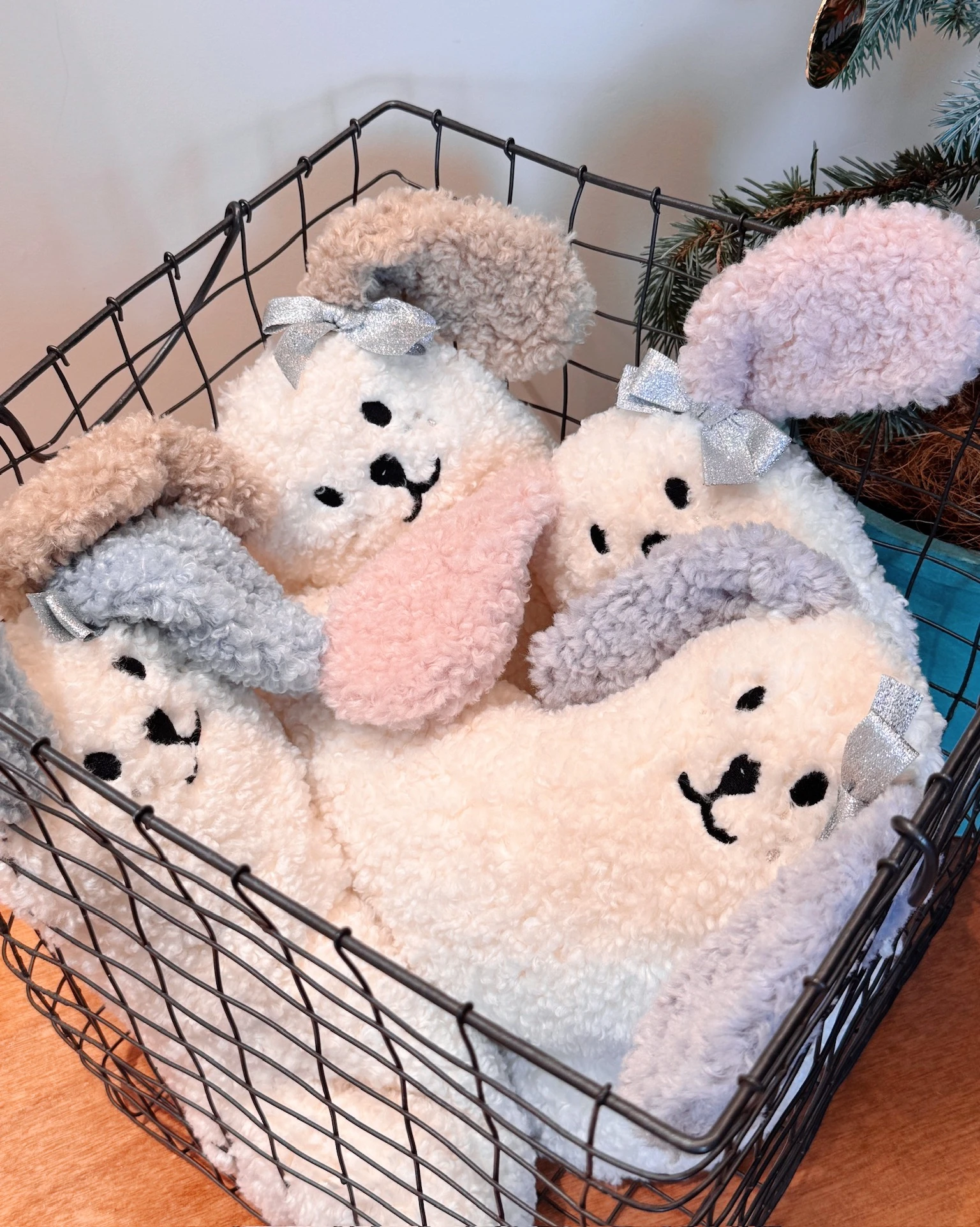 【Taaffe】Hug My Bunny Pillow｜毛絨系列｜兔兔豌豆枕