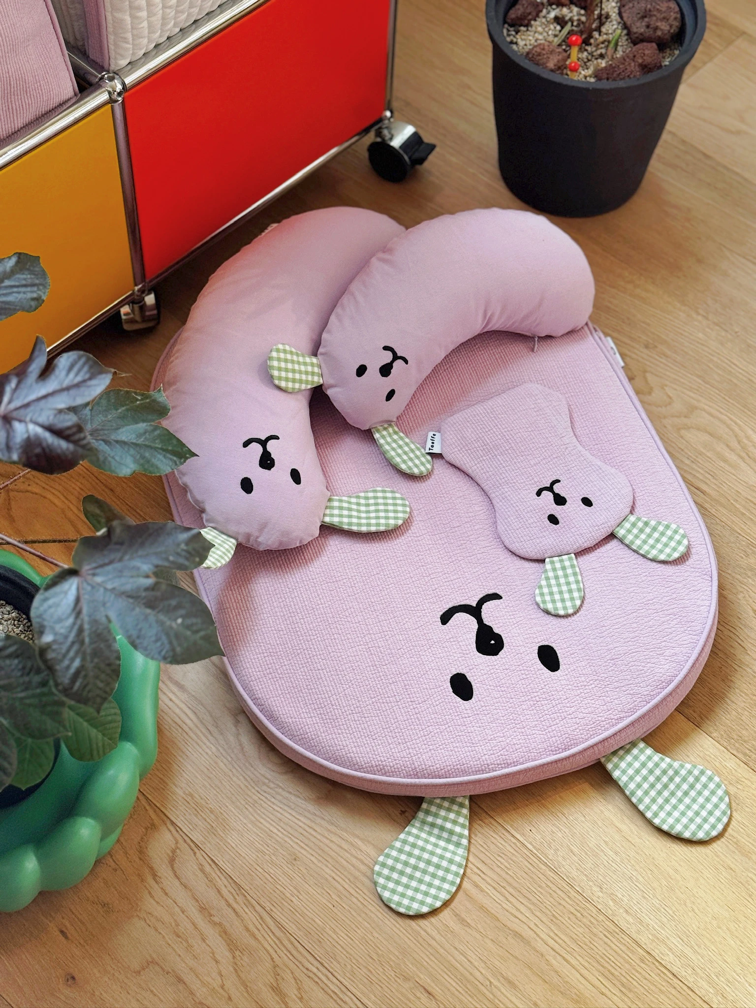 【Taaffe】Hug Me Pillow Check｜格紋棉質豌豆枕