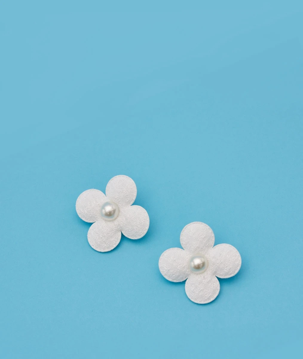 【COMOCOMO】WHITE SPRING HAIR PIN(單個)