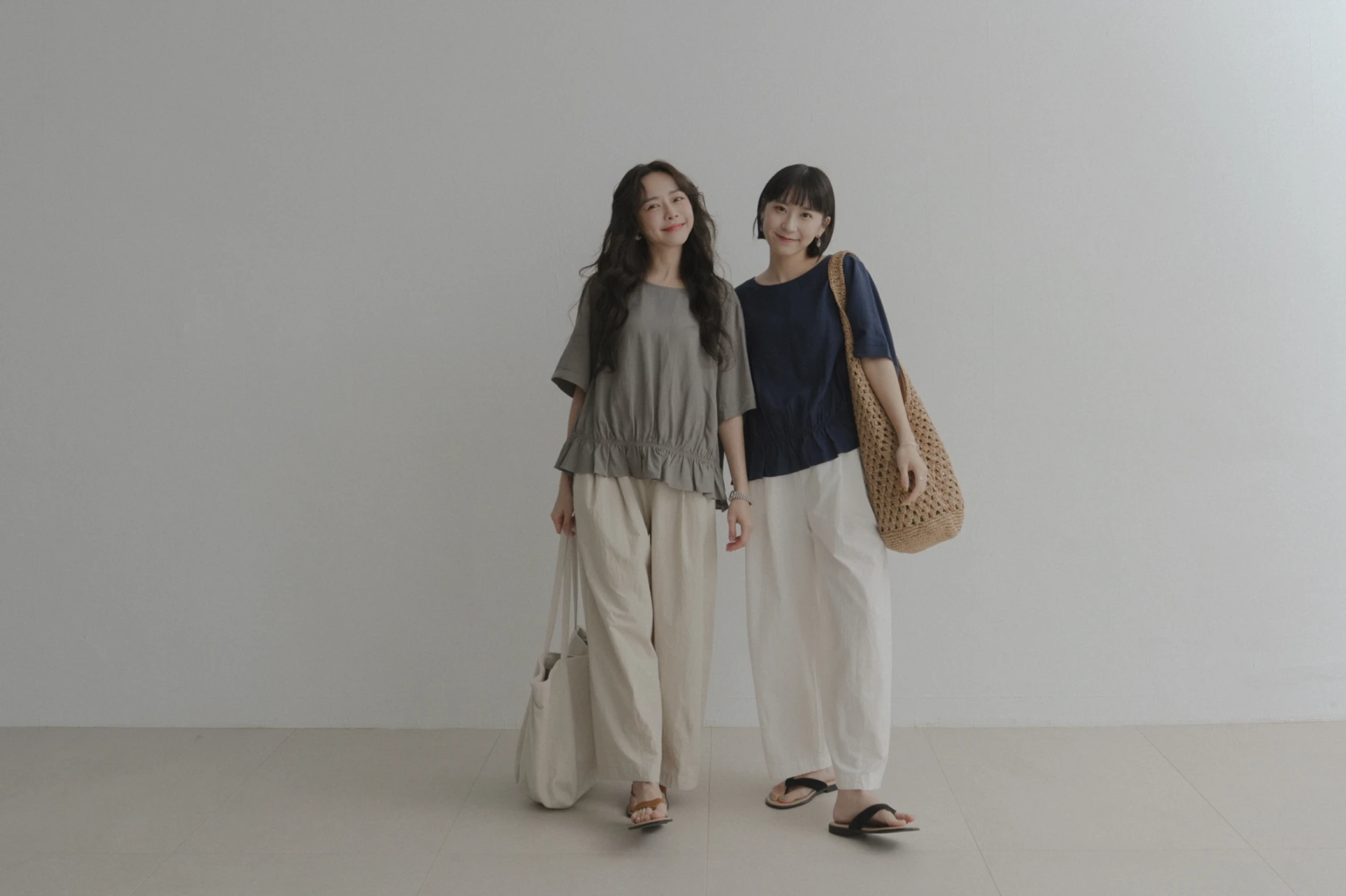 5JL27-私推し！sandaru.韓國極簡品味百搭好穿軟底人字夾腳拖鞋 4 sizes / 2 colors.