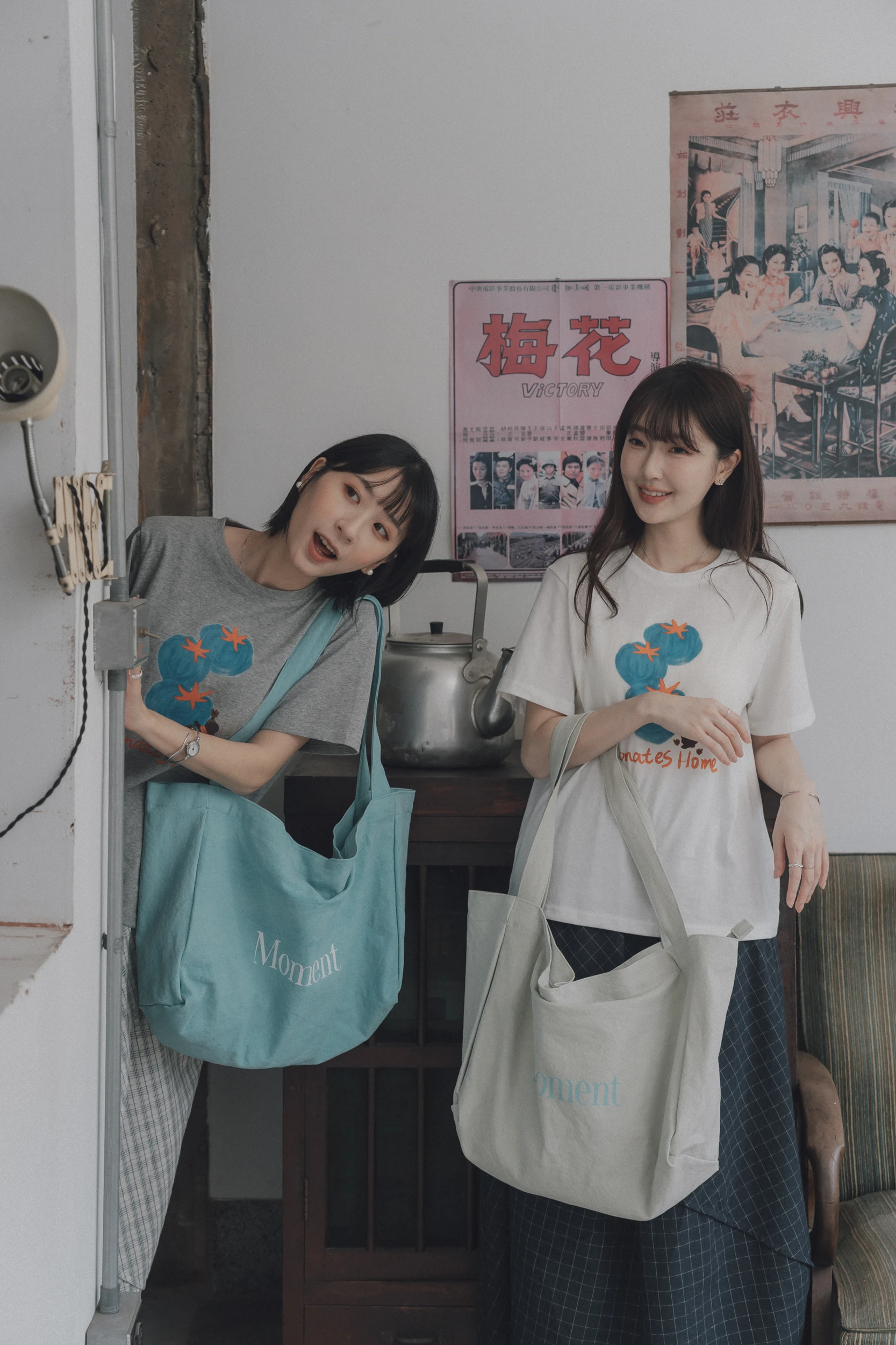 6MA28-ボーイッシュ！normal' 極簡自然系字母側背拉鍊大包 / 5 colors.