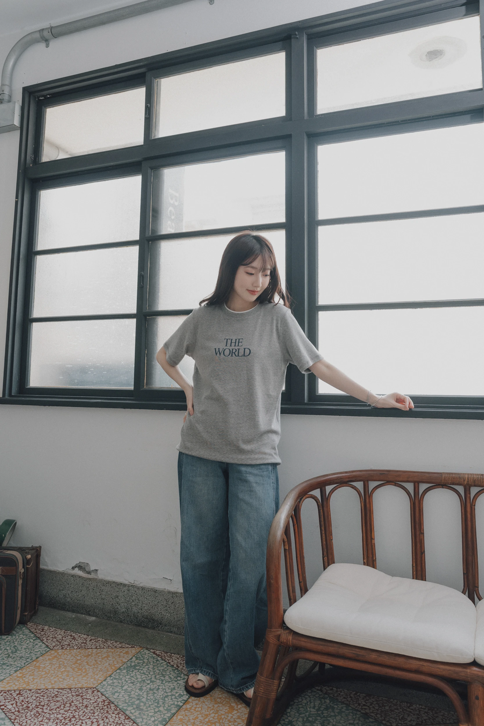 6MA01-抜け感！THE WORLD' 品味假兩件字母百搭T / 5 colors.