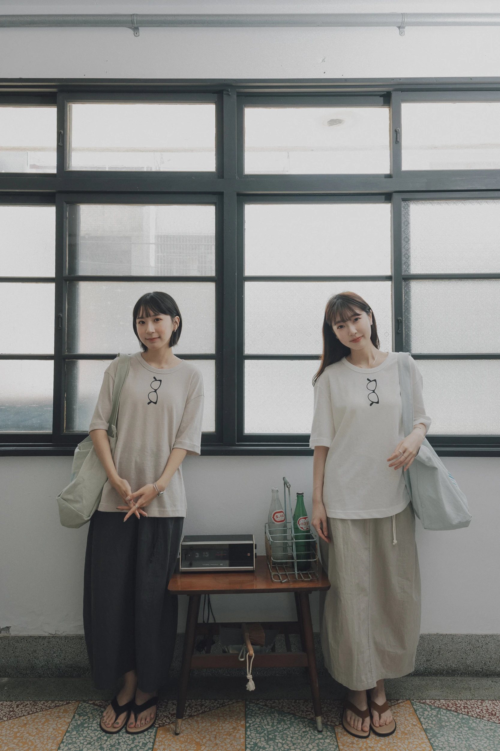 6MA02- 推し！toppusu' 極簡設計掛眼鏡舒服百搭圓領T / 3 colors.