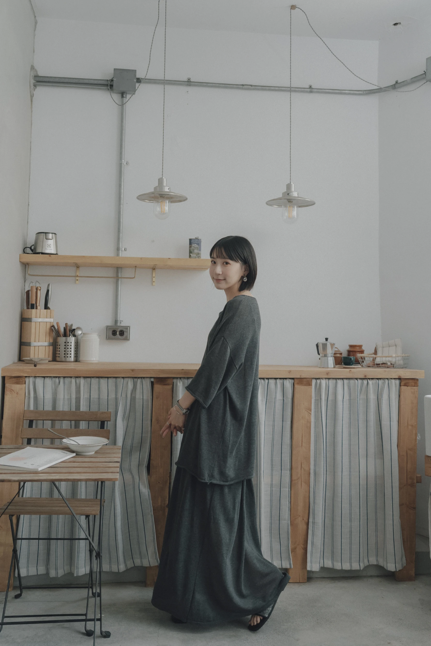 6MA14-上品！Soft & Gentle' 知性鬆弛感亞麻圓領套裝(上衣/裙) / 2 colors.