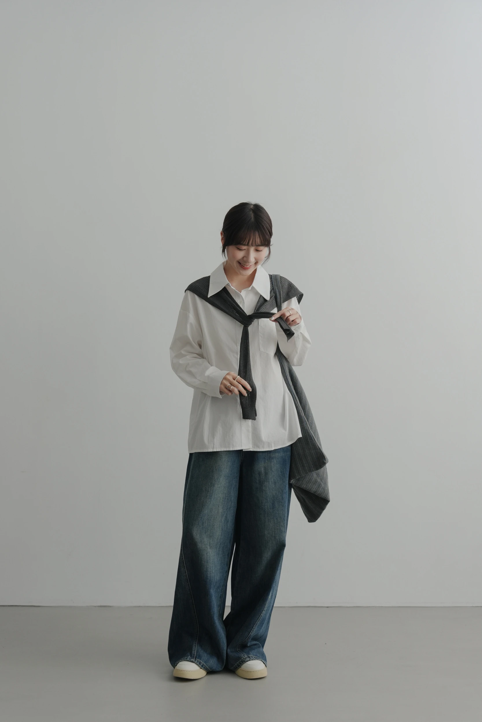 6OC23-大人の余裕。Otona no yoyuu｜Ease. 品味復古深藍水洗刷色中高腰綁帶修長直筒丹寧寬褲 / 3 size.