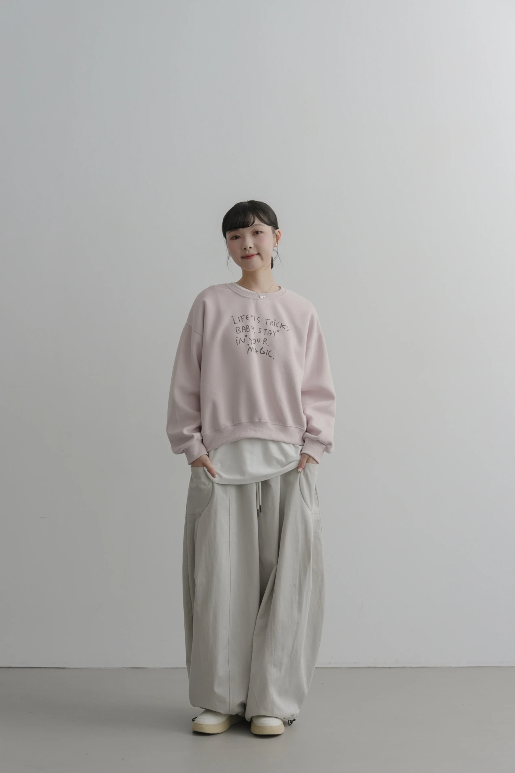 6OC22-日常のこだわり｜Kodawari. 日系高質感挺版立體大口袋鬆緊腰下擺抽繩寬褲 / 3 colors.