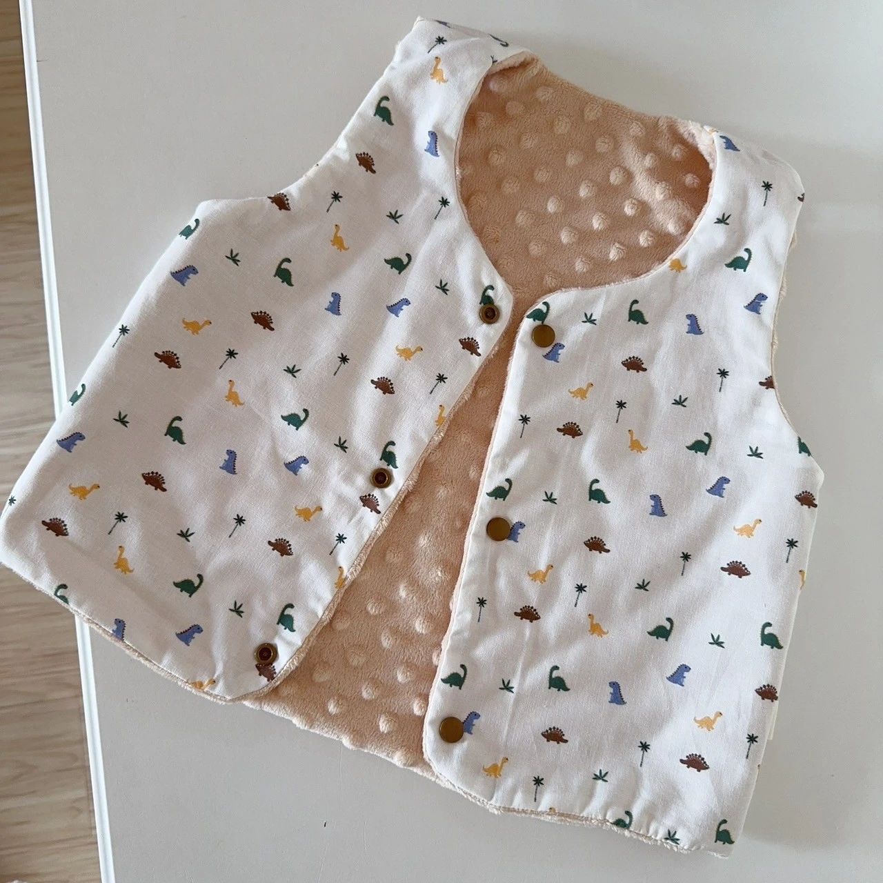 (5天快出)恐龍島Dino Island Soft Vest for Kids嬰幼兒90-130公分 手工雙面保暖背心