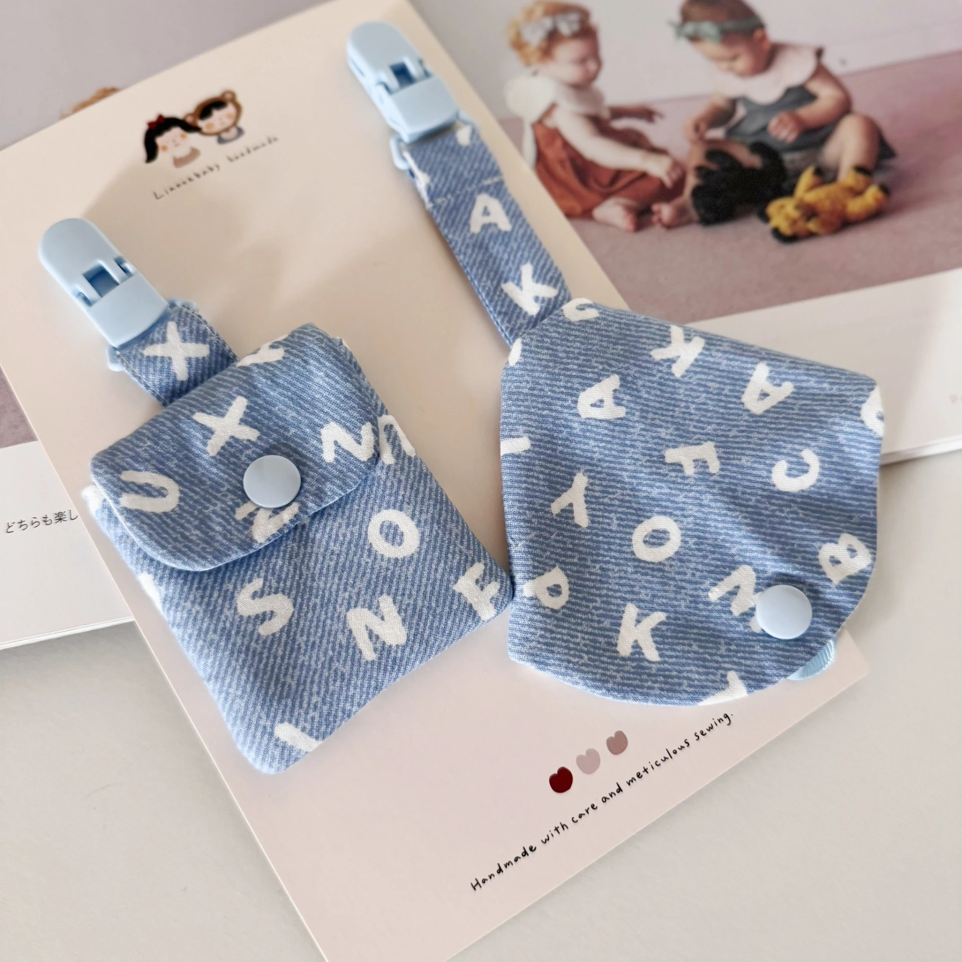 牛仔ABC字母學 Alphabet Play Patch 奶嘴鍊防塵套 平安符袋