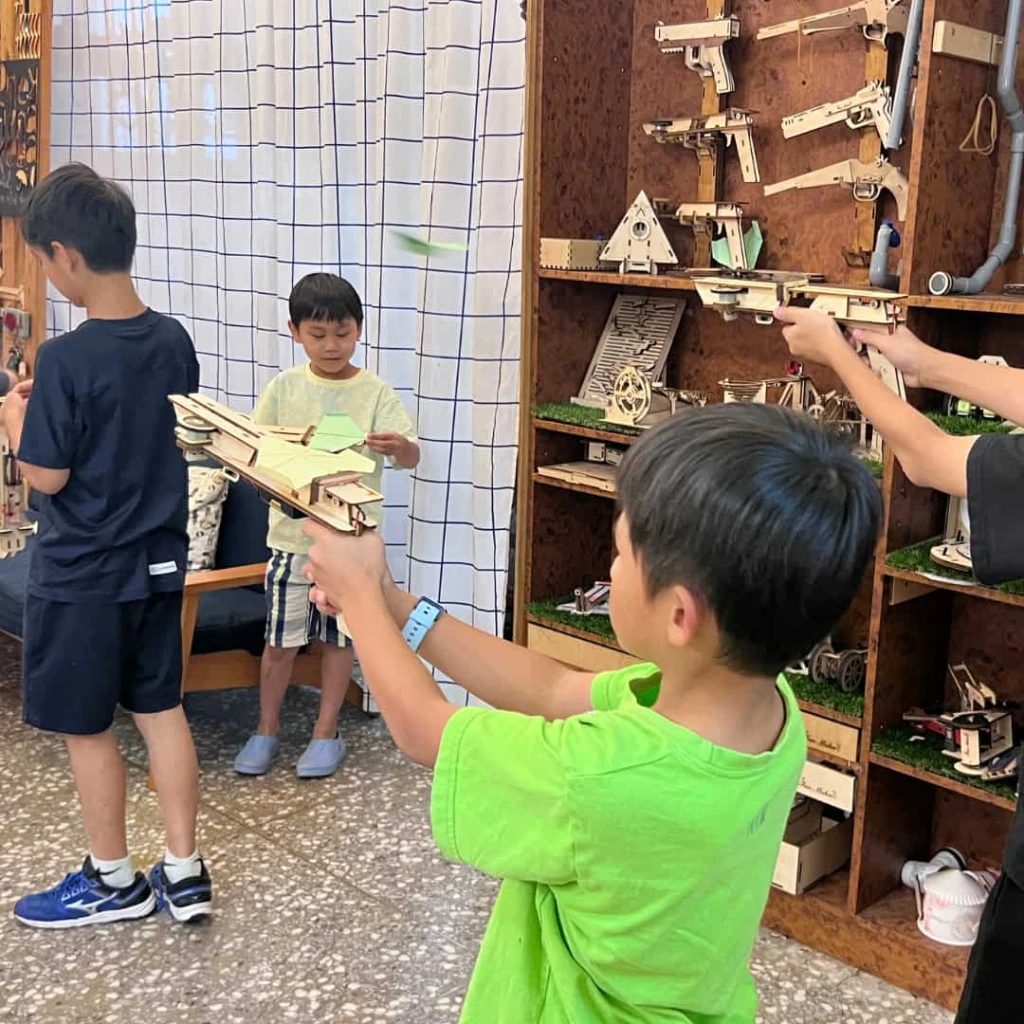 9+｜馬達紙飛機發射槍