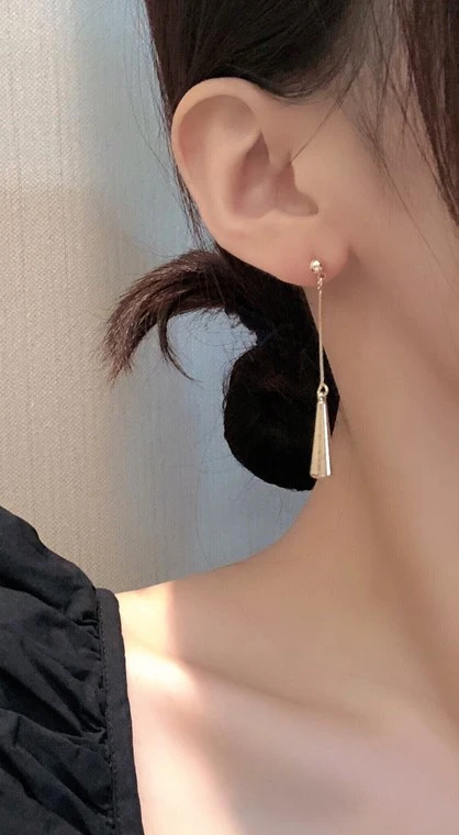 一字水滴耳環