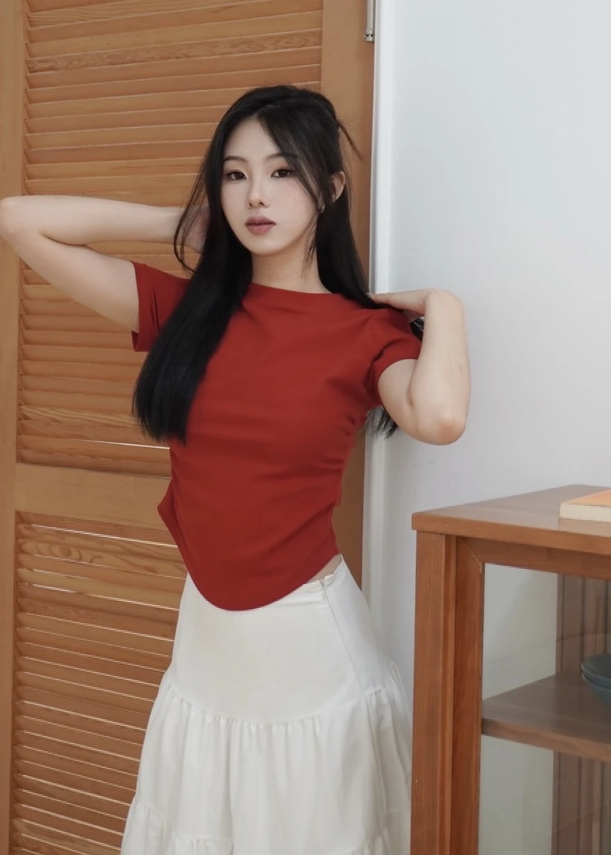 純棉弧形素tee