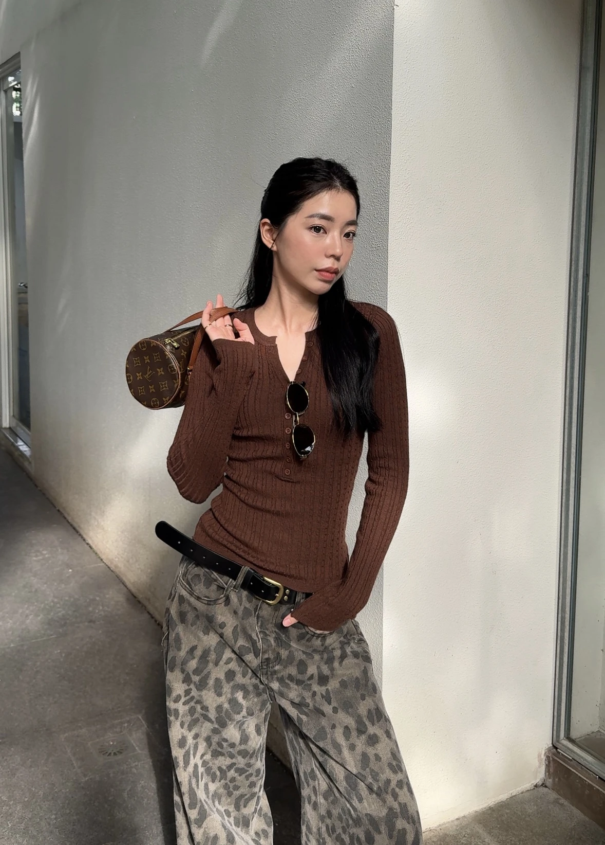 V領麻花針織衫
