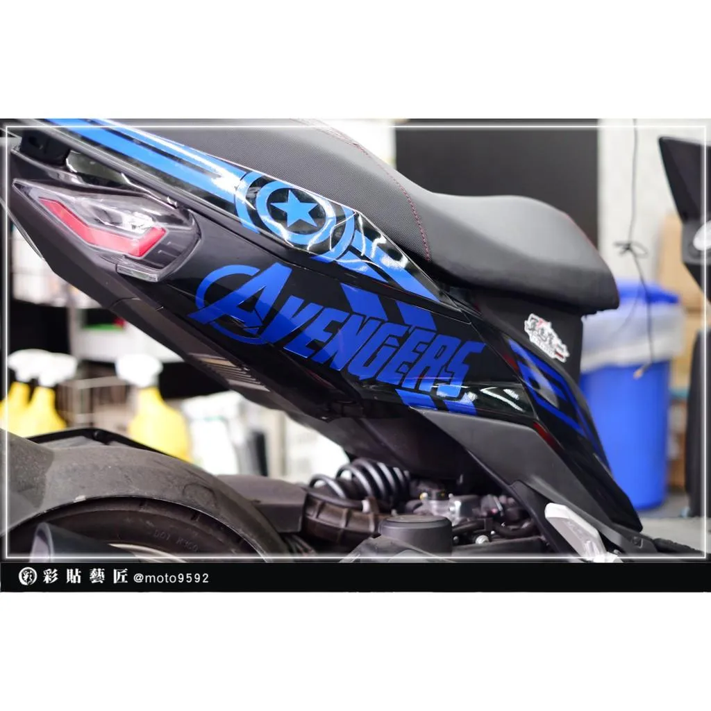 彩貼藝匠 DRG 158 後側殼拉線 C026（一對）3M反光貼紙 ORACAL螢光貼 拉線設計 裝飾 機車貼紙 車膜