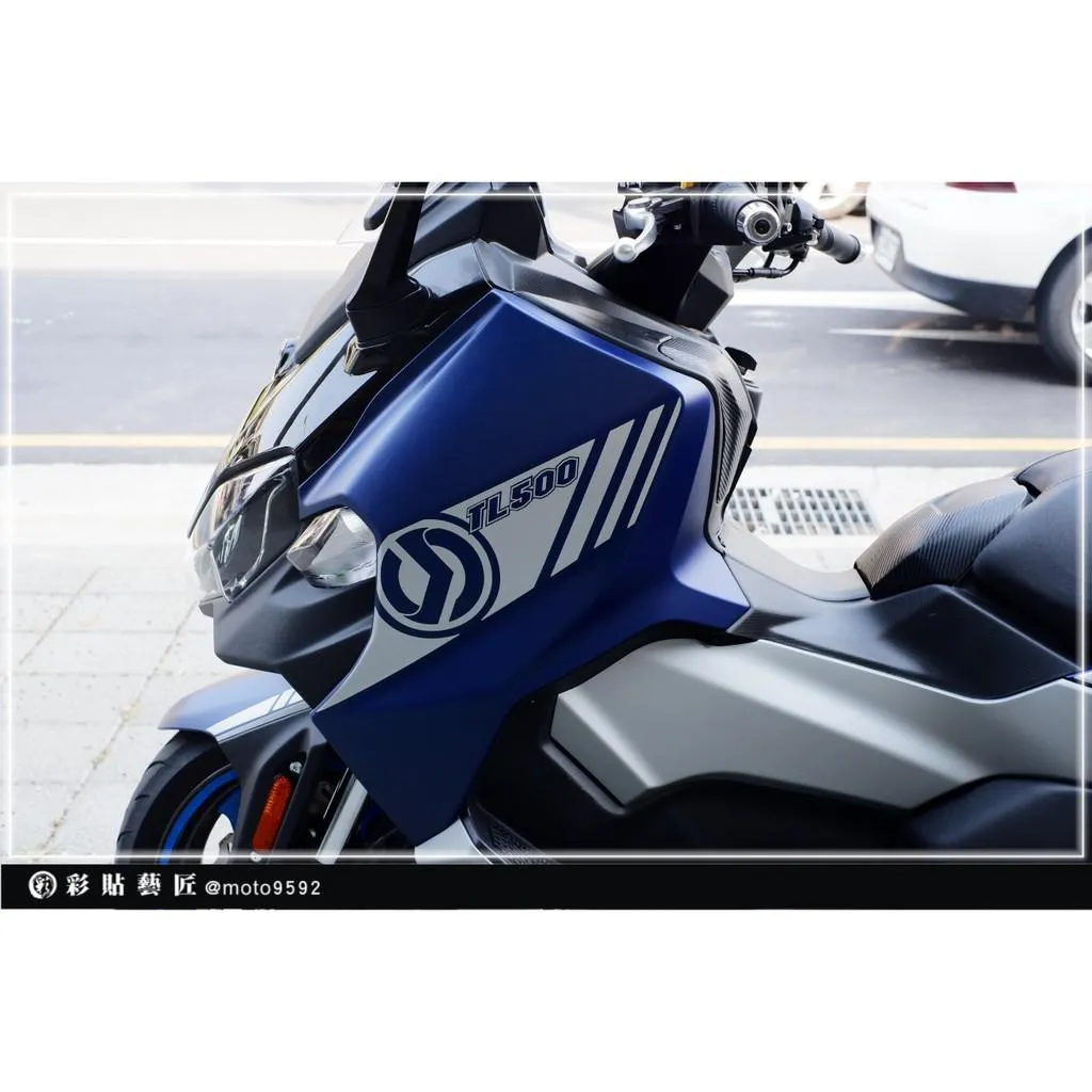 彩貼藝匠 TL 500／TL 508 前側板拉線 A011（一對）3M反光貼紙 ORACAL螢光貼 拉線設計 裝飾