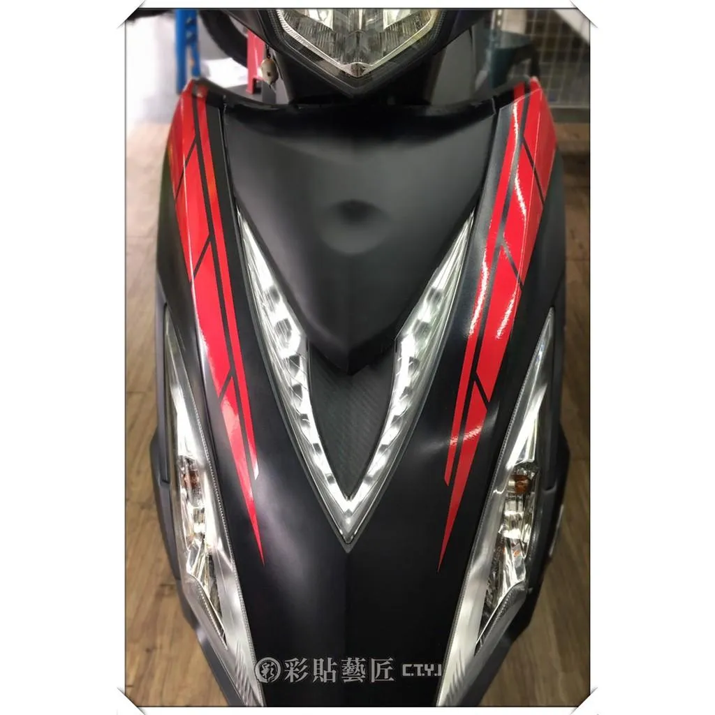 彩貼藝匠 VJR 125 正面板 拉線A01（一對）3M反光貼紙 ORACAL螢光貼 拉線設計 裝飾 機車貼紙 車膜
