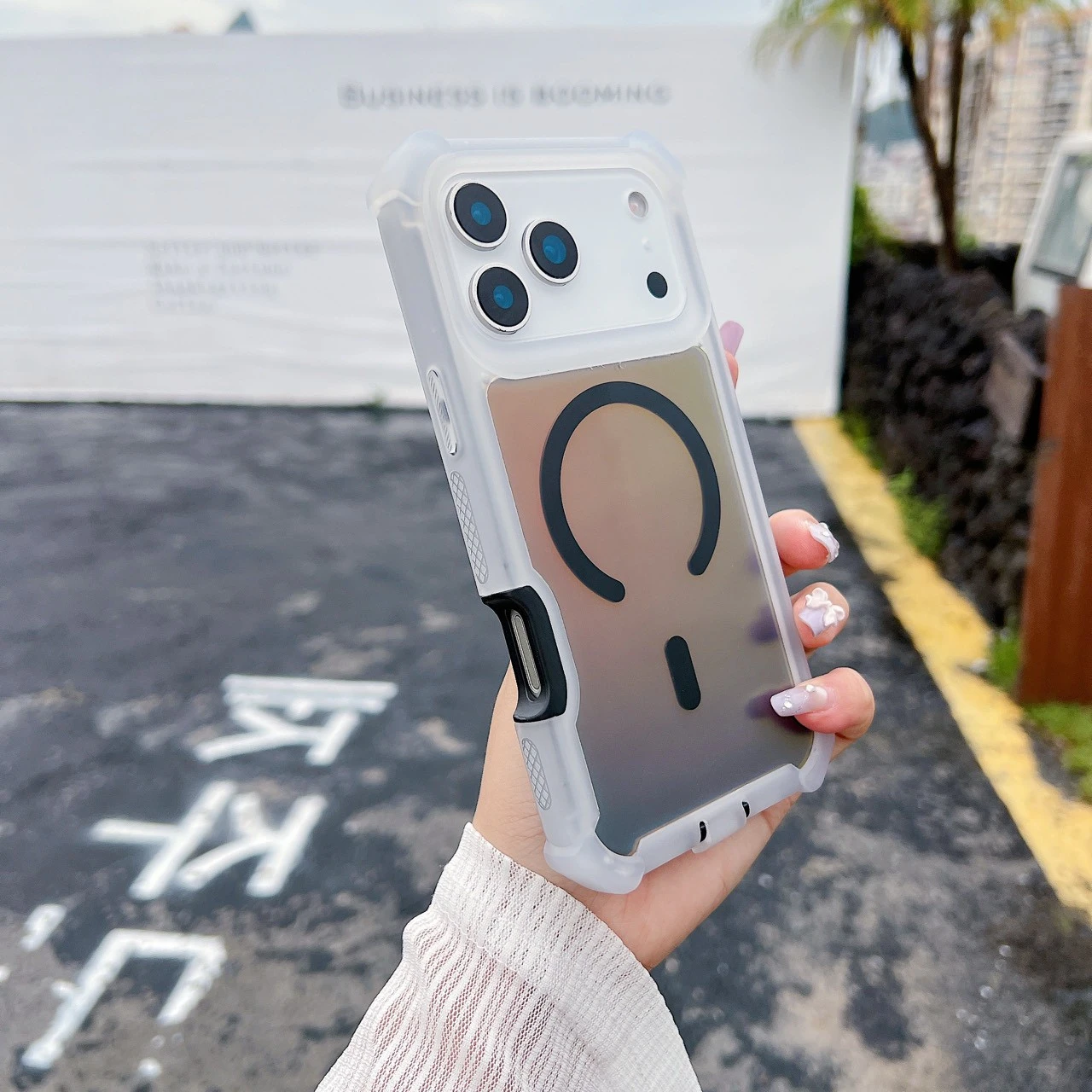 變色龍機殼