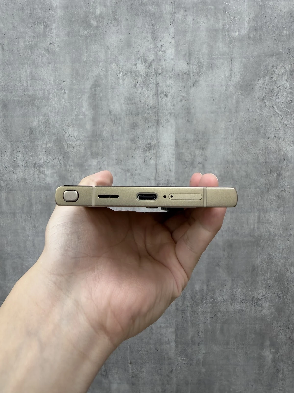 #1-391 Samsung S24 Ultra 256GB 金色