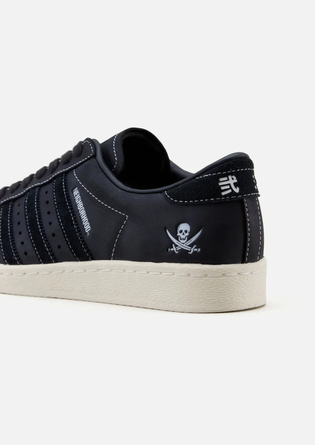 NEIGHBORHOOD x ADIDAS SUPERSTAR (2005)
