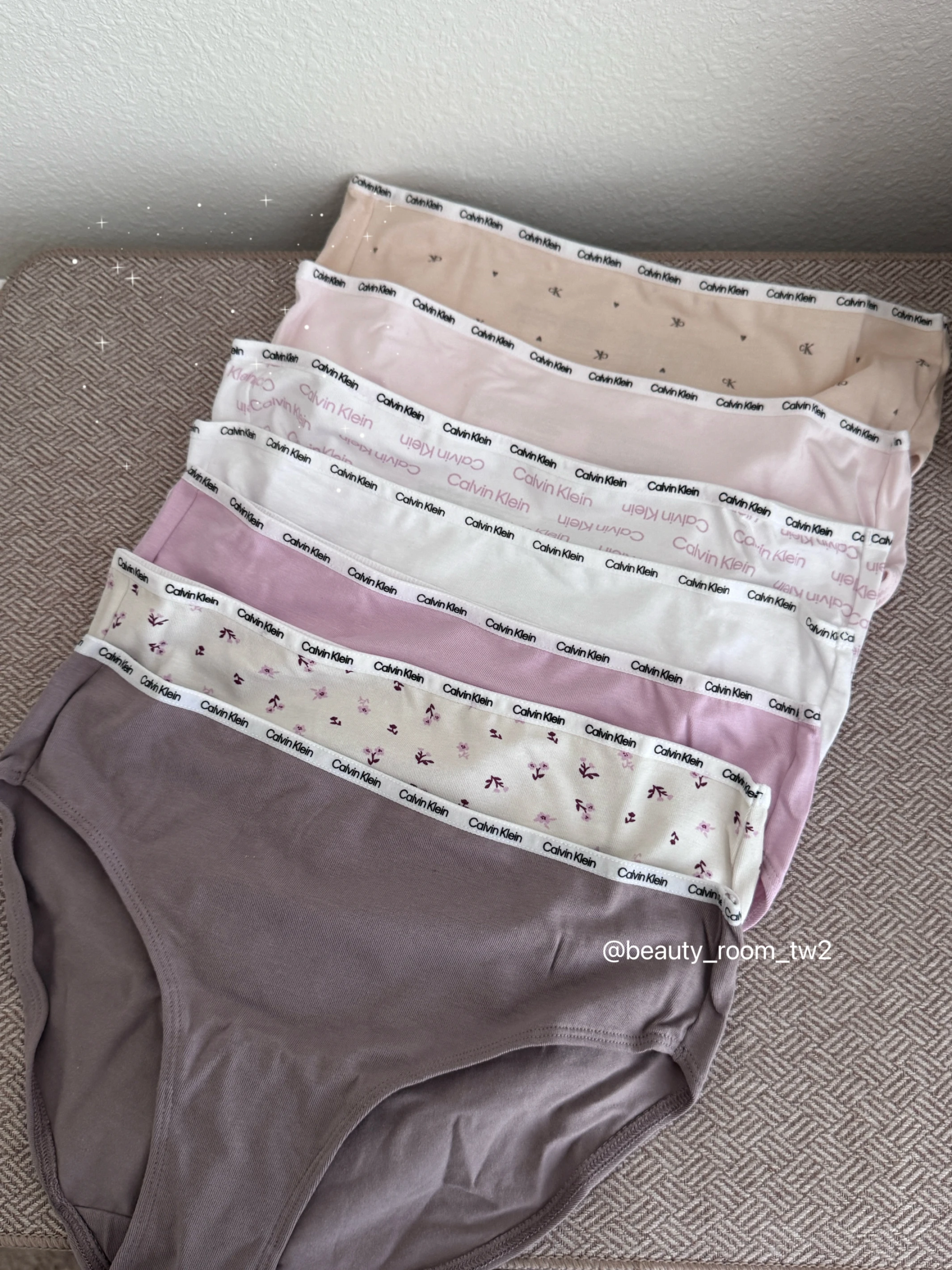 Calvin klein奶油風內褲7件組