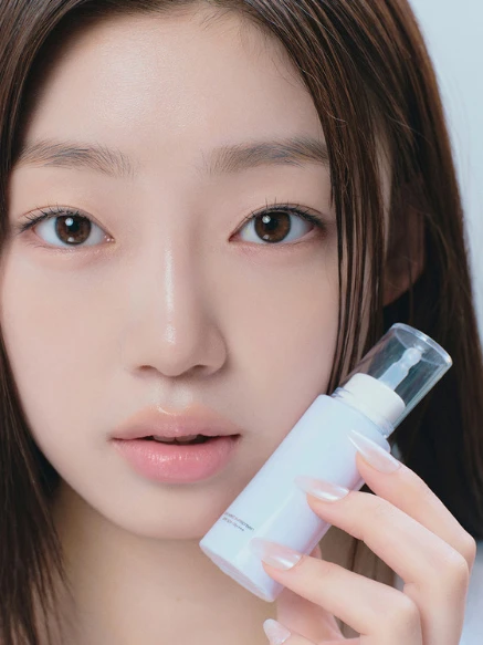 glow | 薏仁輕盈防曬霜SPF50+ PA++++ 42ml