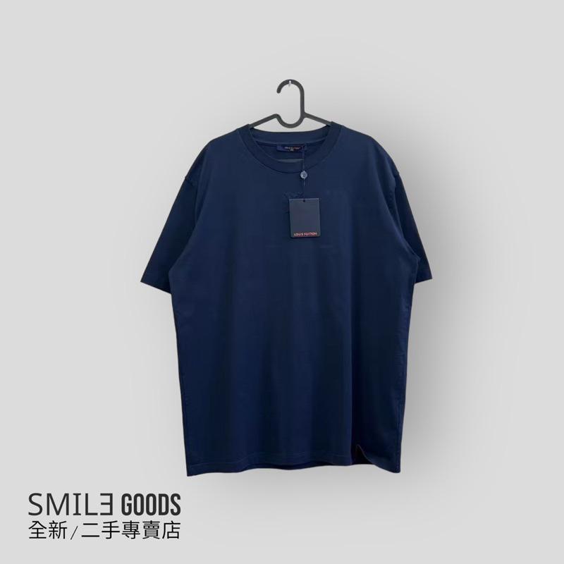 [SMILE] LOUIS VUITTON 深藍色浮雕logo短袖