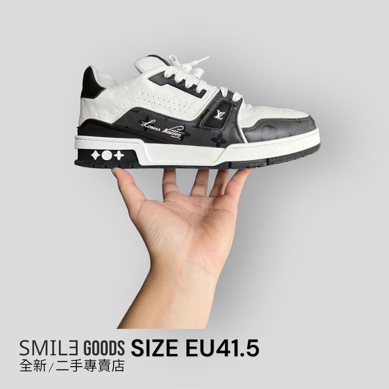 [SMILE] lv trainer 黑白浮雕