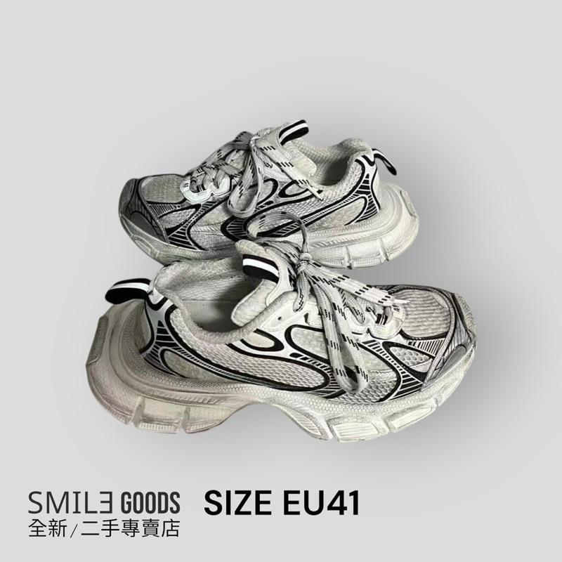 [SMILE] 巴黎世家 3XL 白灰色