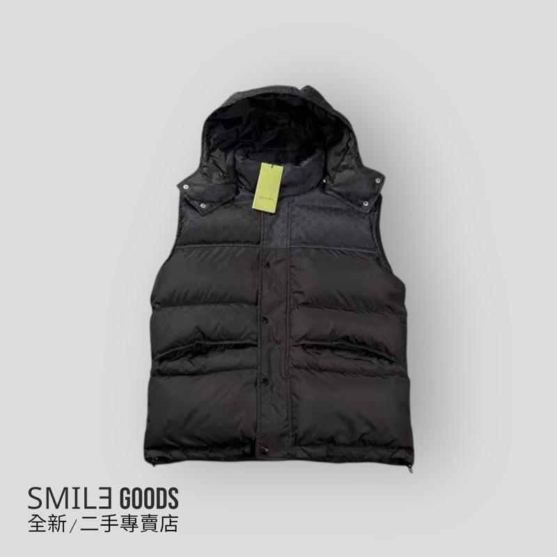 [SMILE] Gucci黑色滿Logo羽絨背心