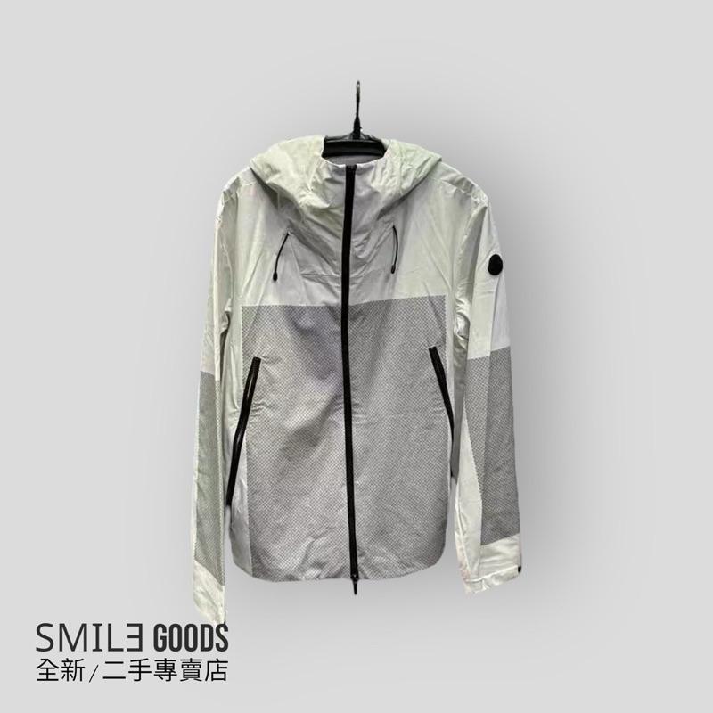 [SMILE] Moncler 灰白拼色 手臂小logo貼牌 拉鍊衝鋒衣