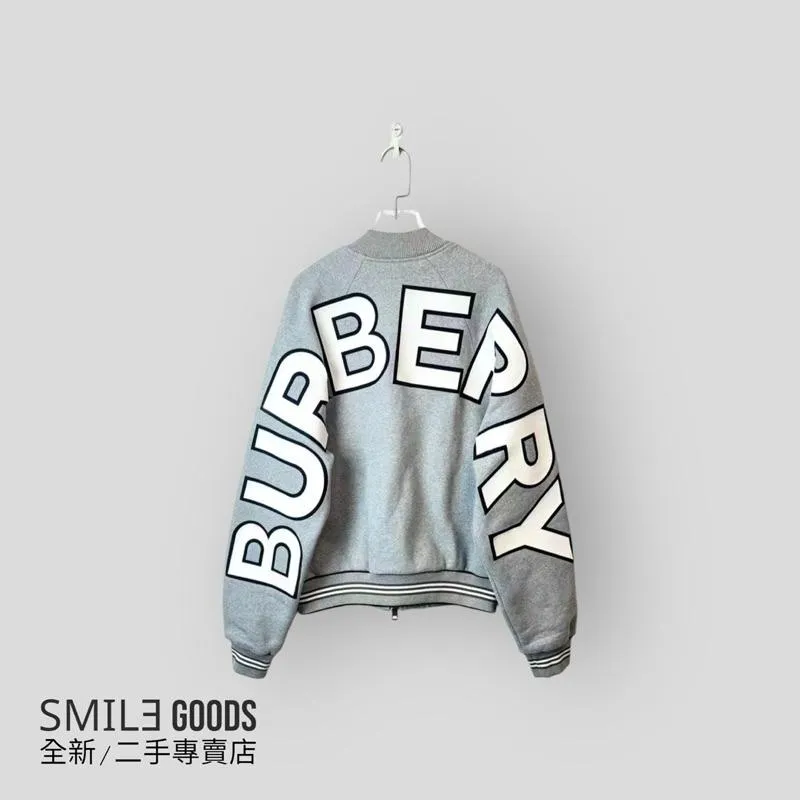 [SMILE] Burberry灰色背後字母大logo棒球外套