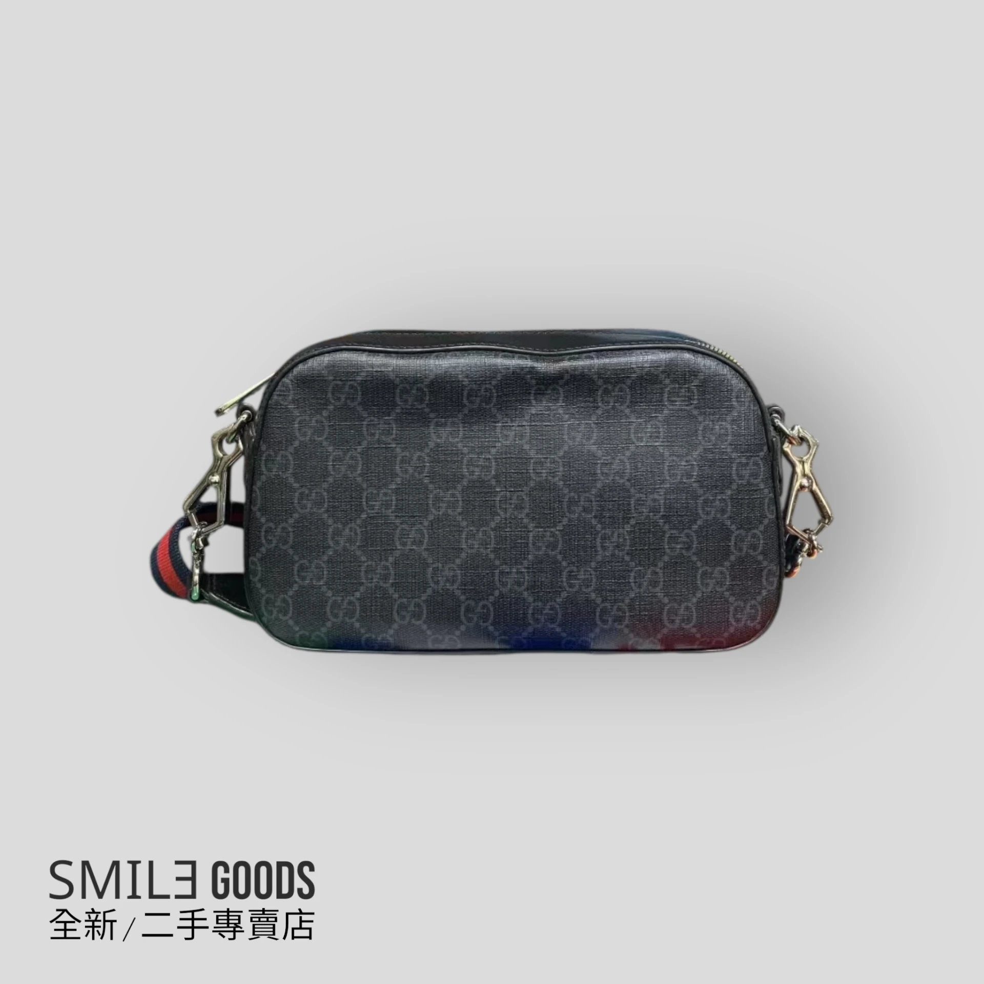［SMILE] Gucci黑色老花滿logo相機包