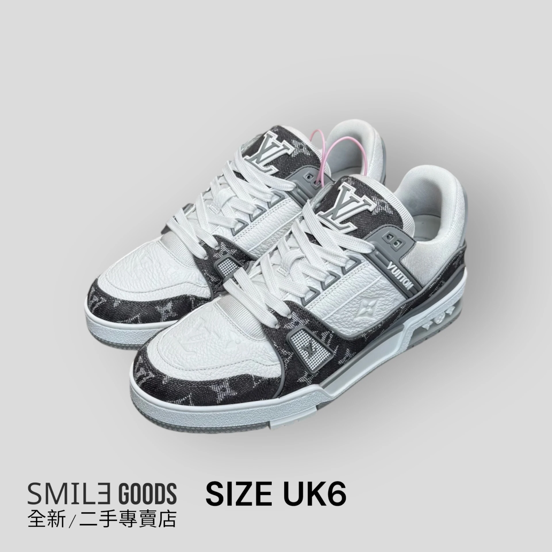 ［SMILE] LOUIS VUITTON LV TRAINER 灰白牛仔