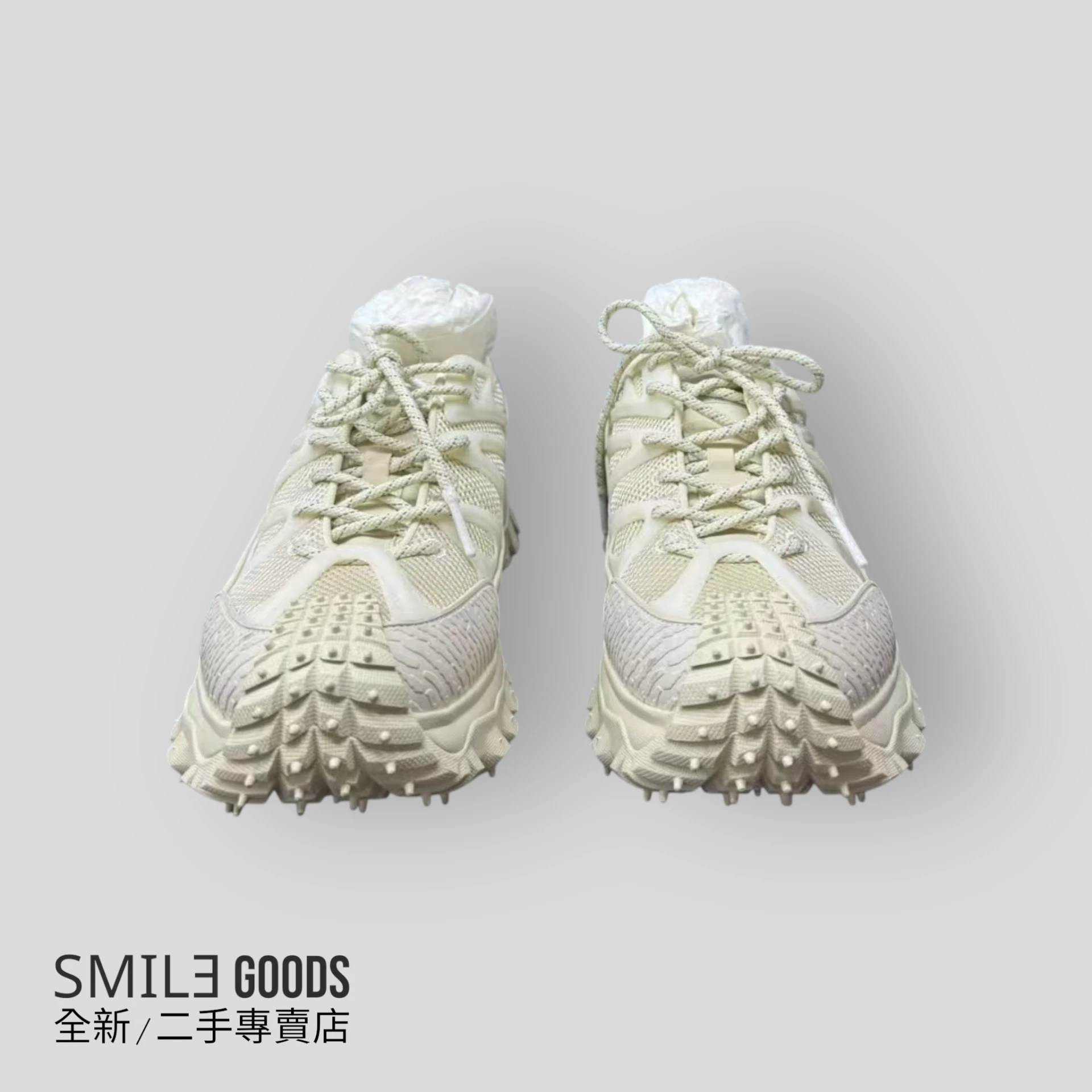 ［SMILE] moncler 聯名米色登山鞋