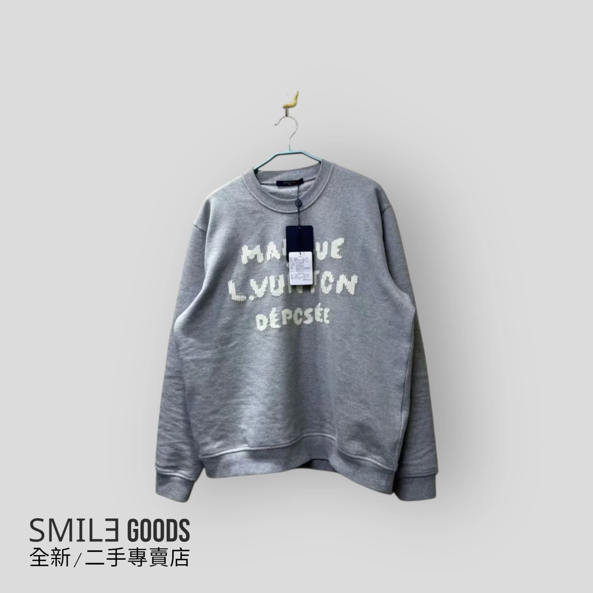 [SMILE] LOUIS VUITTON LV x NIGO 26SS 新款灰色刺繡字母logo圓領衛衣