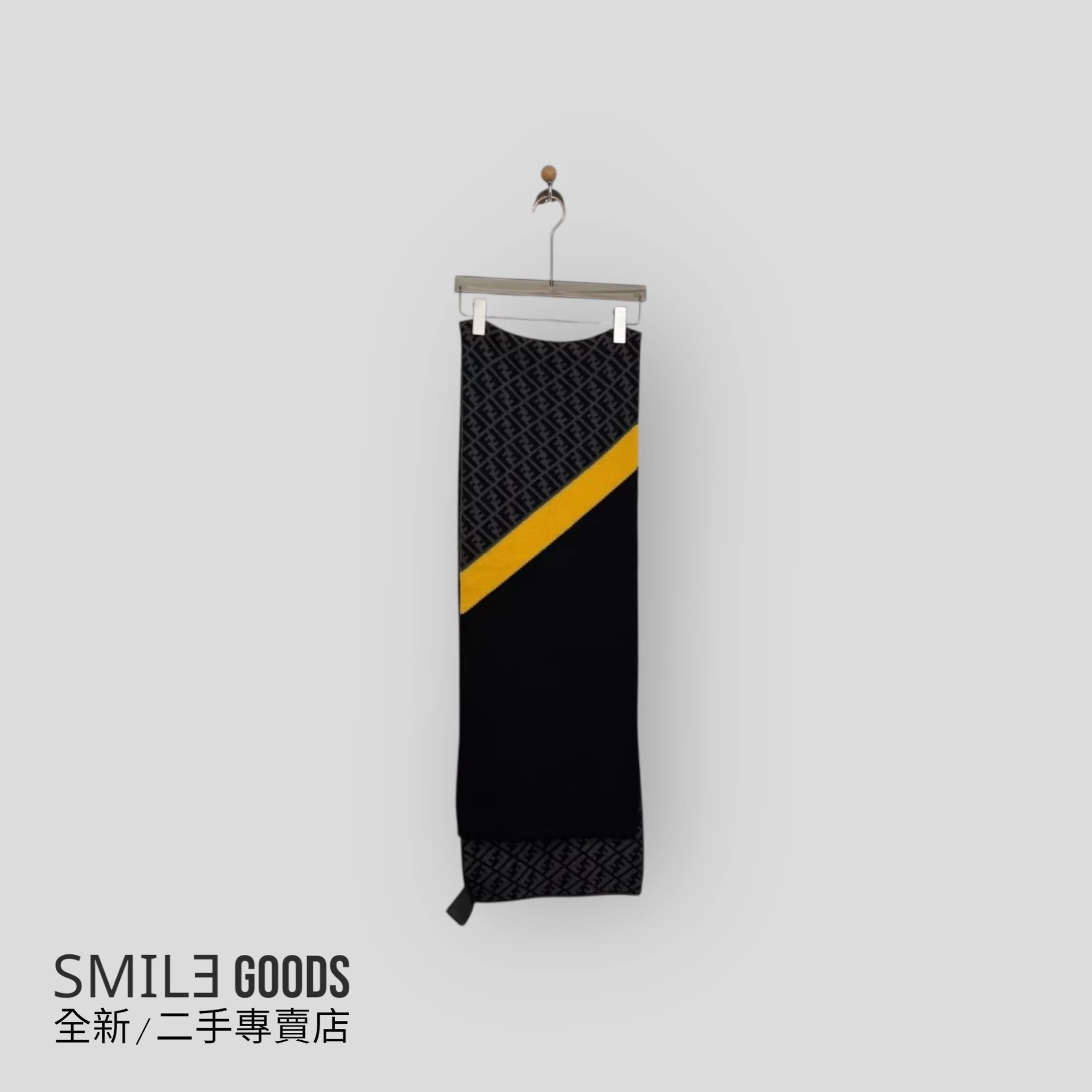 [SMILE] Fendi 條紋老花滿版拼接圍巾
