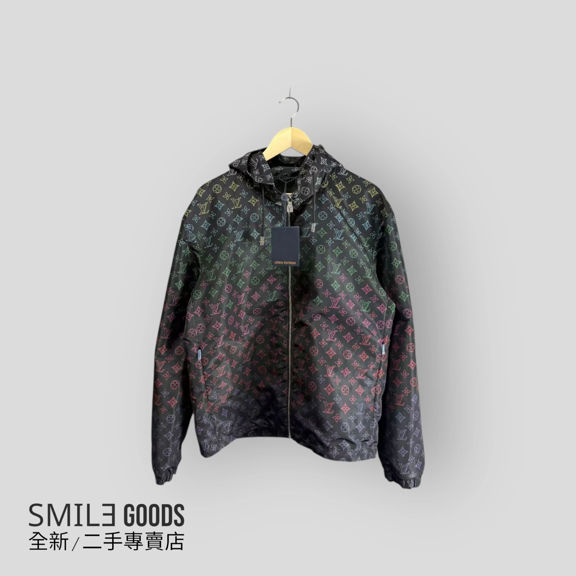 [SMILE]Louis Vuitton LV黑色彩色滿logo衝鋒衣