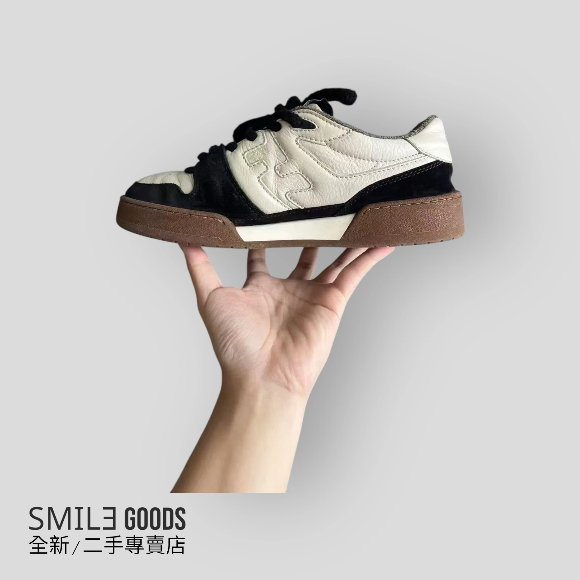 [SMILE] fendi match 黑白板鞋