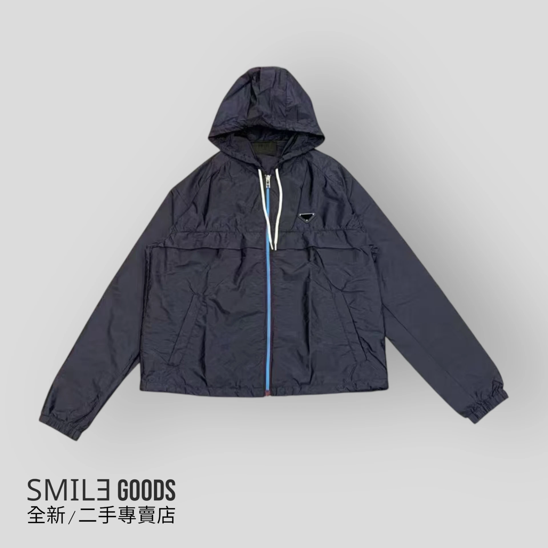 [SMILE]Prada 25新款 藍色三角標尼龍外套