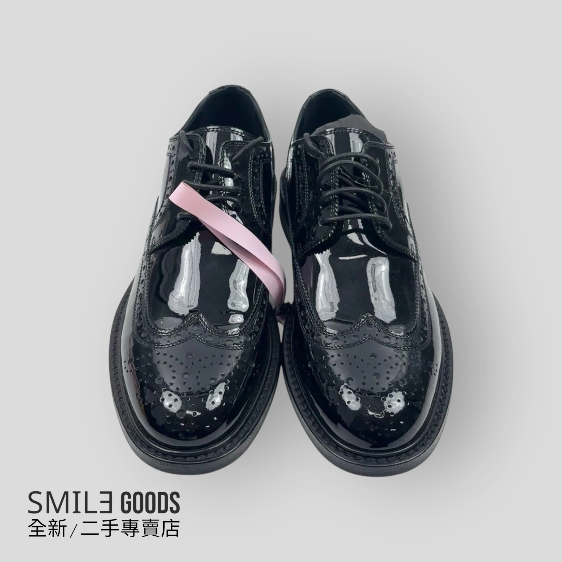 [SMILE]YSL黑色雕花漆皮樂福鞋
