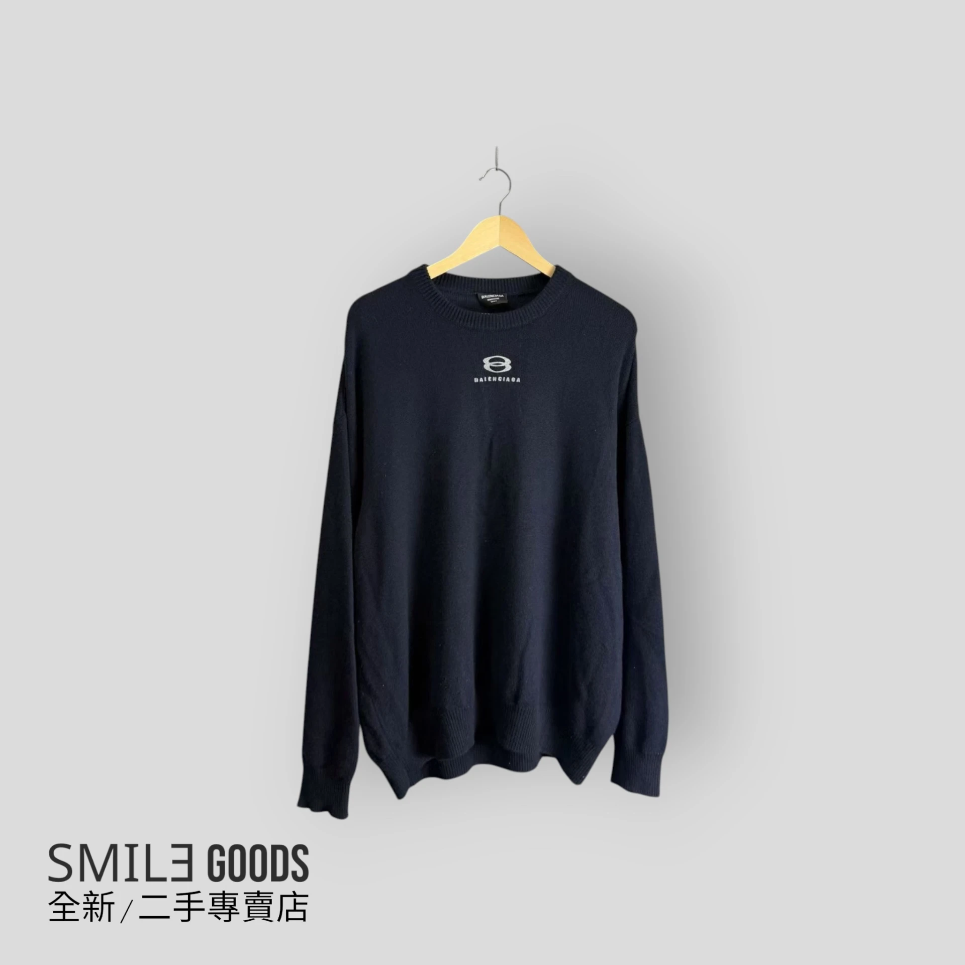 [SMILE] Balenciaga深藍色雙環字母刺繡毛衣