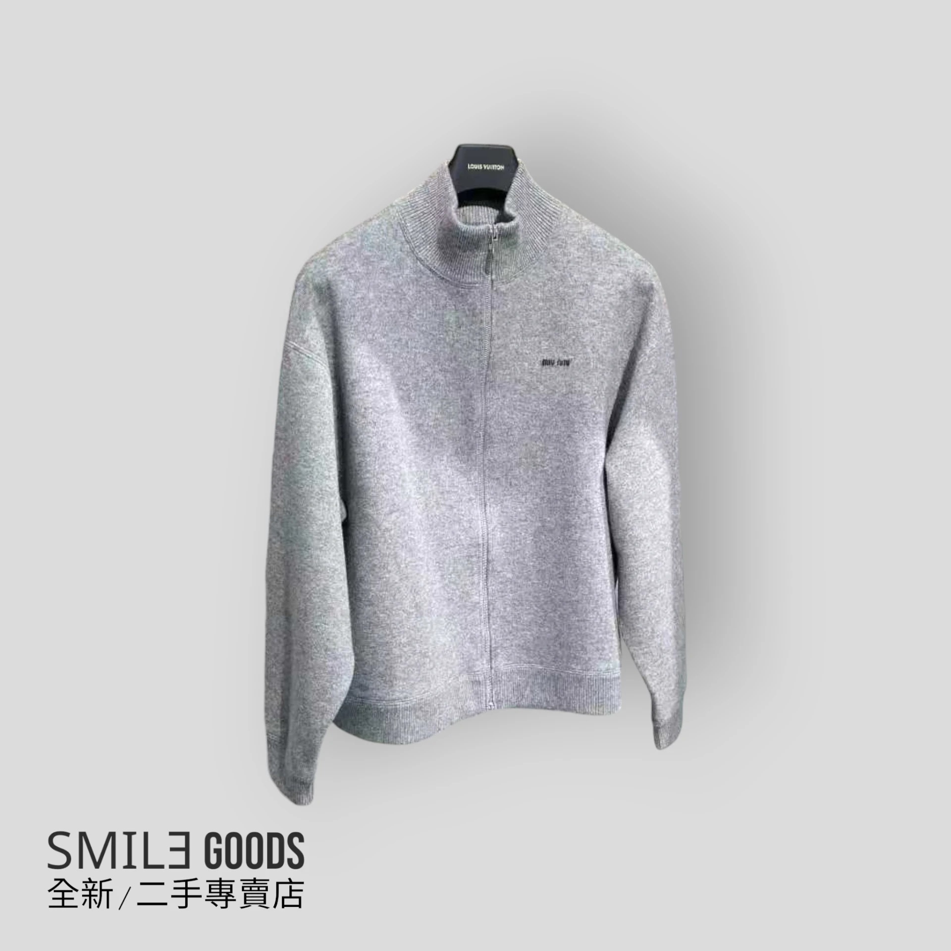 [SMILE]Miumiu 26ss灰色羊絨拉鍊外套新款