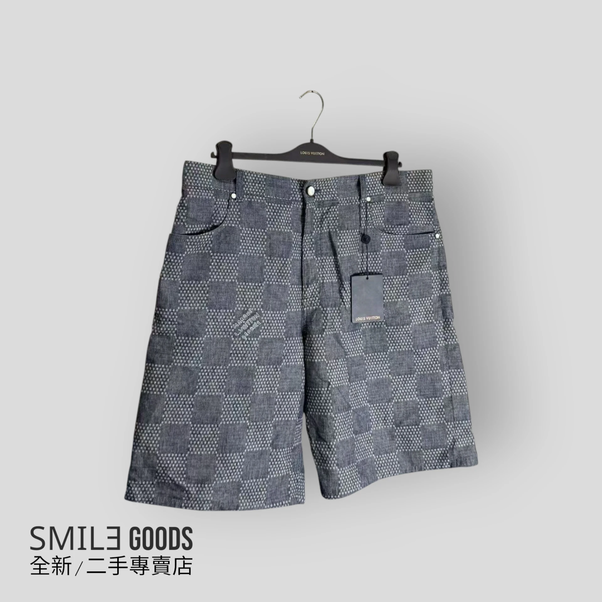 [SMILE]Louis Vuitton LV水洗灰棋盤格字母牛仔短褲